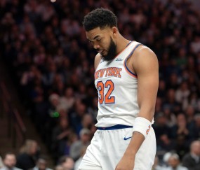 官网赛事-维拉纽瓦：感觉唐斯受够了尼克斯 我不知道他还想不想待在那