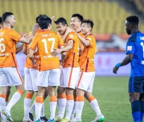 LOL直播-长江这一年：从三连胜到提前降级 扣九分涉李铁案