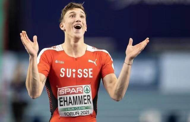 1717776672377018591.jpg 04a73547996946d86207cca8601830b.jpg